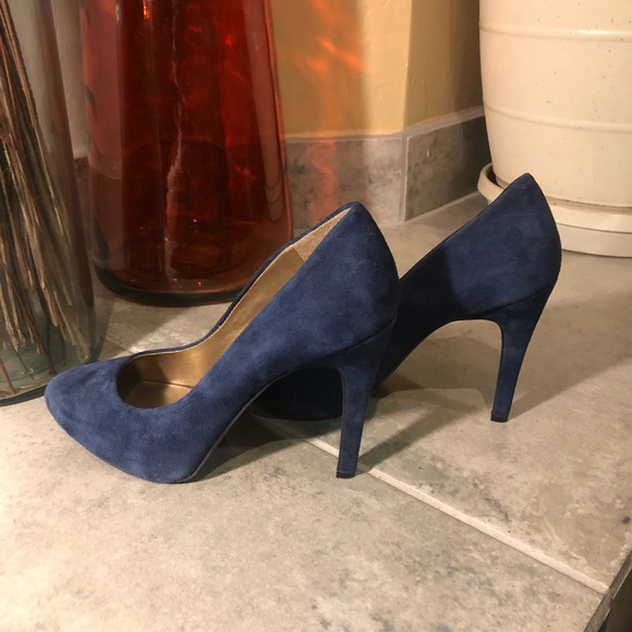 Jessica Simpson Dark Blue Suede Heels - Picture 4 of 6
